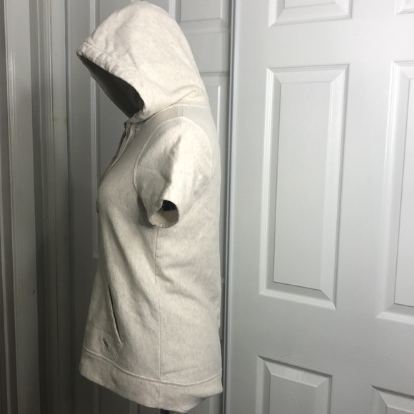 Abercrombie & Fitch Cream Tan Short Sleeve Hoodie L - Picture 3 of 6